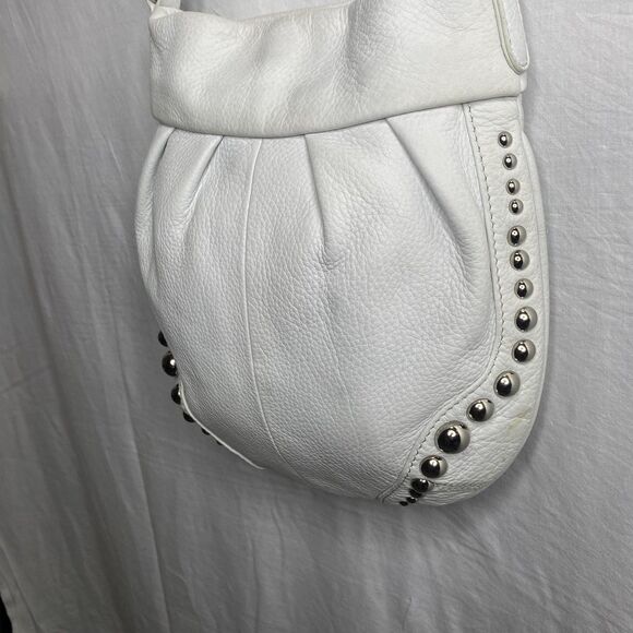 Vintage B MAKOWSKY Crossbody Bag Pebbled Leather Studded Adjustable Strap White - Picture 3 of 16
